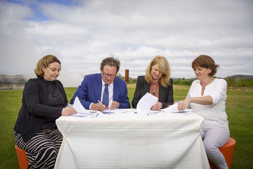 Mynd sem tengist textanum