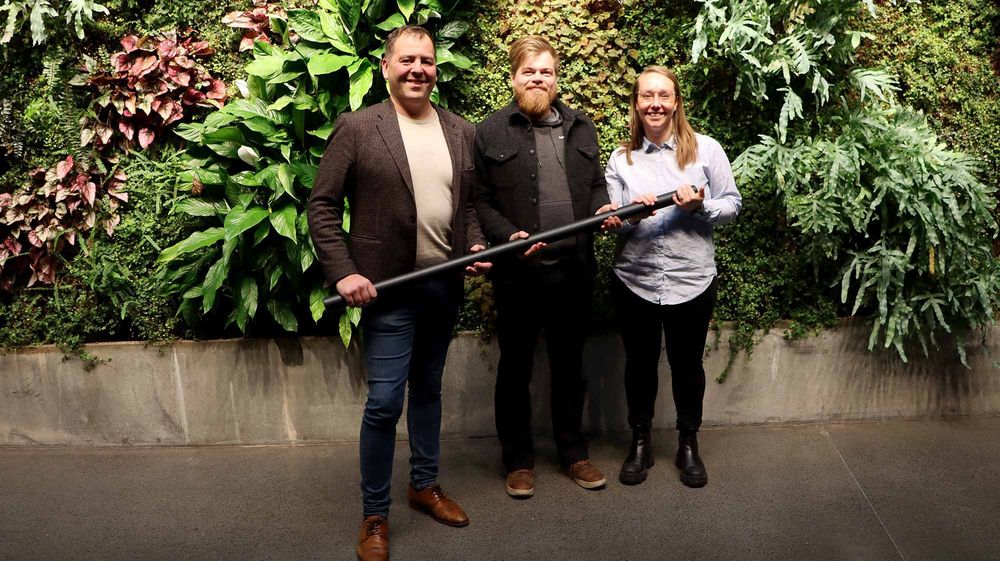 VIð undirritun viljayfirlýsingar. igurður Grétar Halldórsson, Pure North, Egill Gunnarsson bústjóri og Jóhanna Gísladóttir umhverfisstjóri 