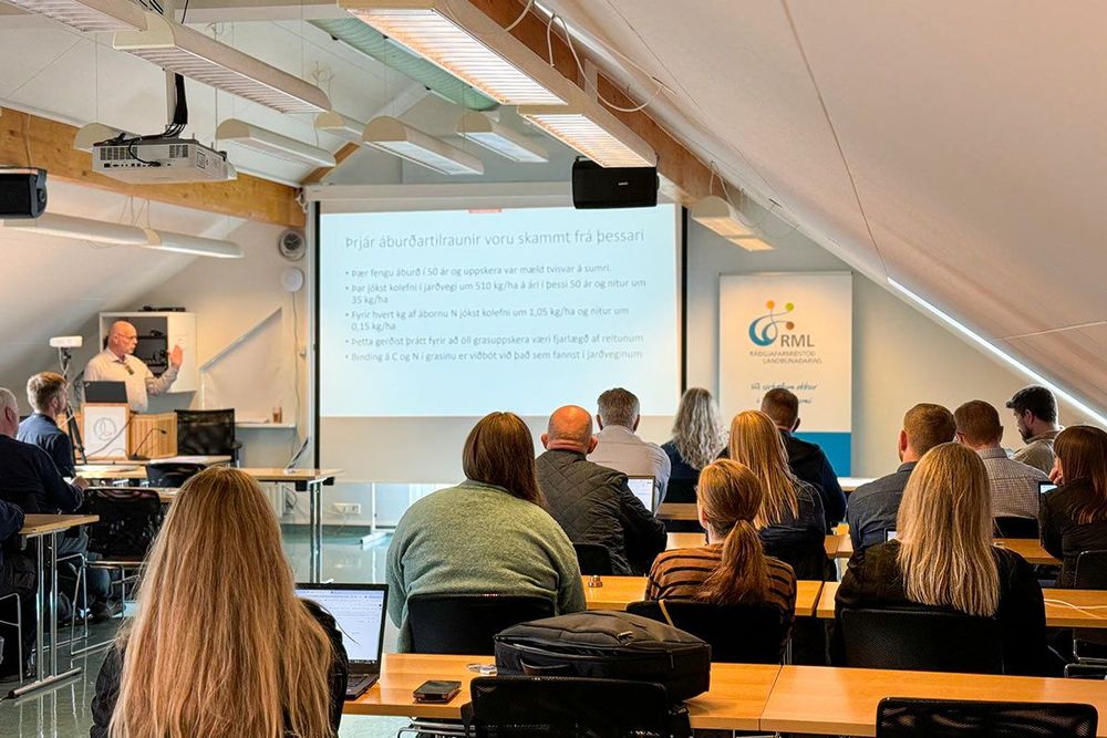 Samtal og samstarfi þeirra er stunda rannsóknir, kennslu og ráðgjöf á sviði landbúnaðar