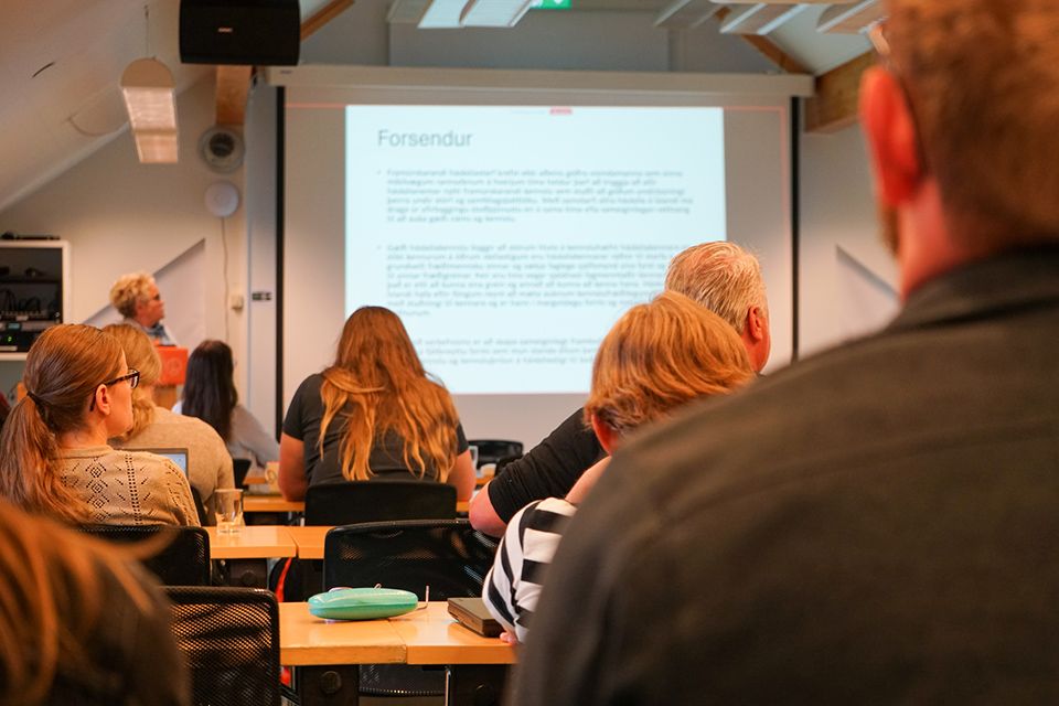 Mynd sem tengist textanum