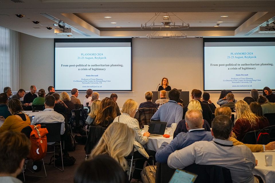 Mynd sem tengist textanum